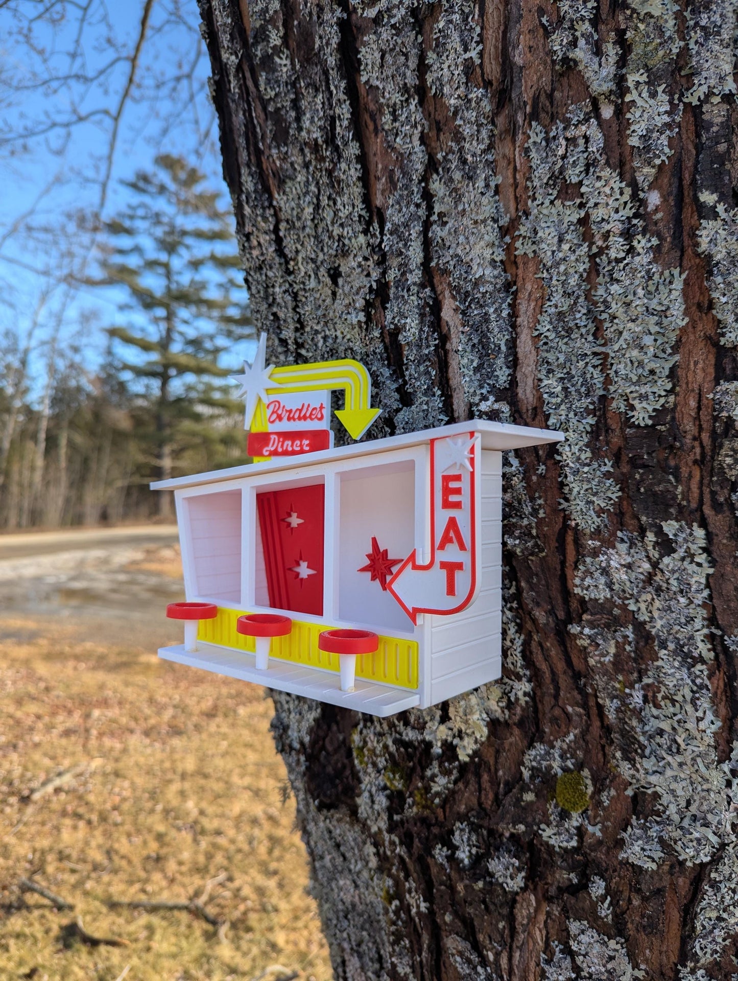 Birdie's Diner Bird Feeder | Yard Decor