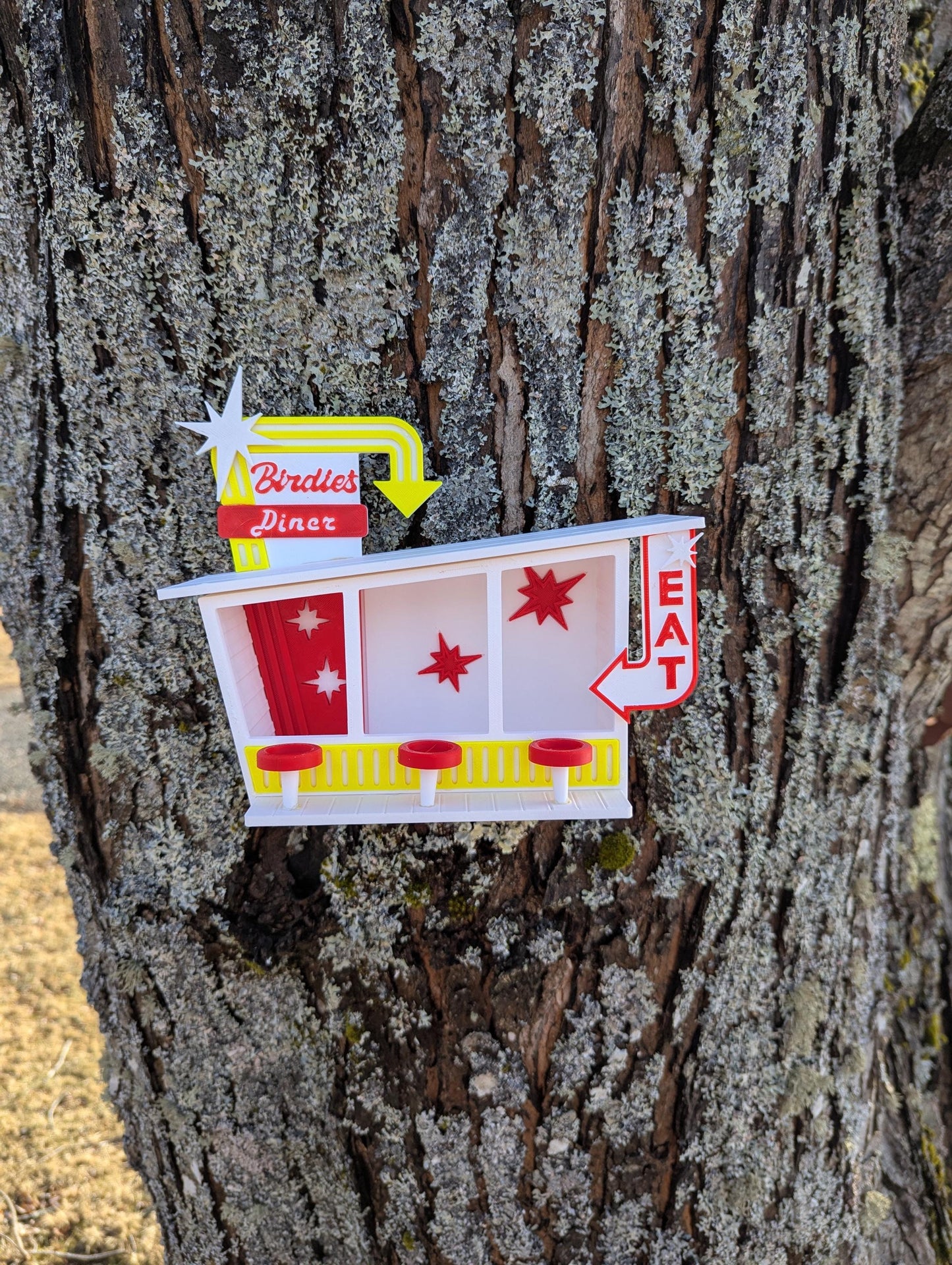 Birdie's Diner Bird Feeder | Yard Decor